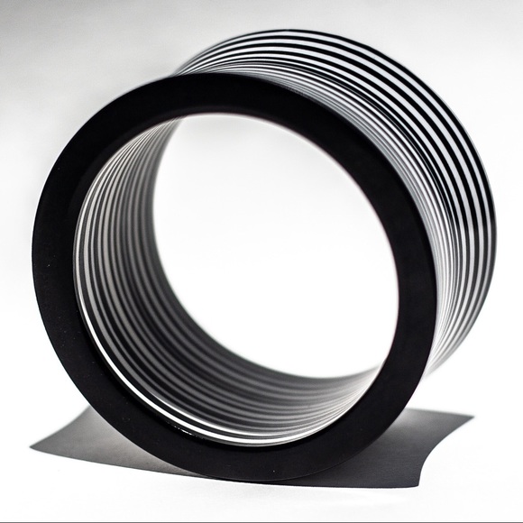 HANDMADE Wide Vintage Repro Lucite Bangle! 1 Left! - Picture 4 of 8